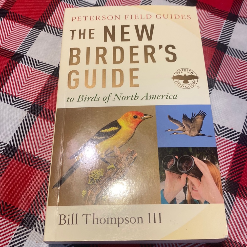 Approximately 7 1/2 inch paper back book of new birders, Guide